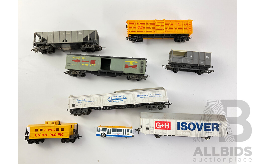 Vintage Life Like and Tri-Ang HO/OO Scale Freight Rolling Stock, Diesel Locomotive and Power Mite Controller