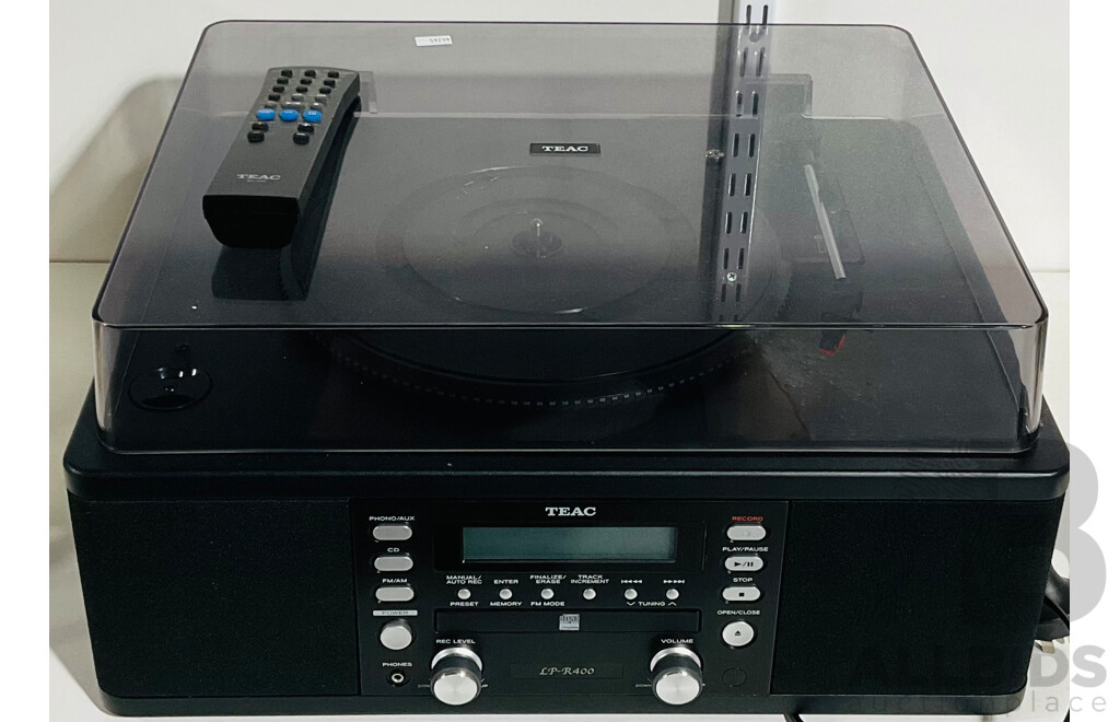 TEAC LP-R400 Record and CD Player in One with InBuilt Speakers and Remote Control
