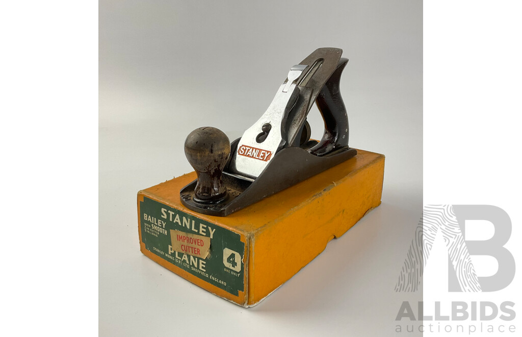 Vintage Stanley Number Four Smoothing Plane with Original Box and Wrapping