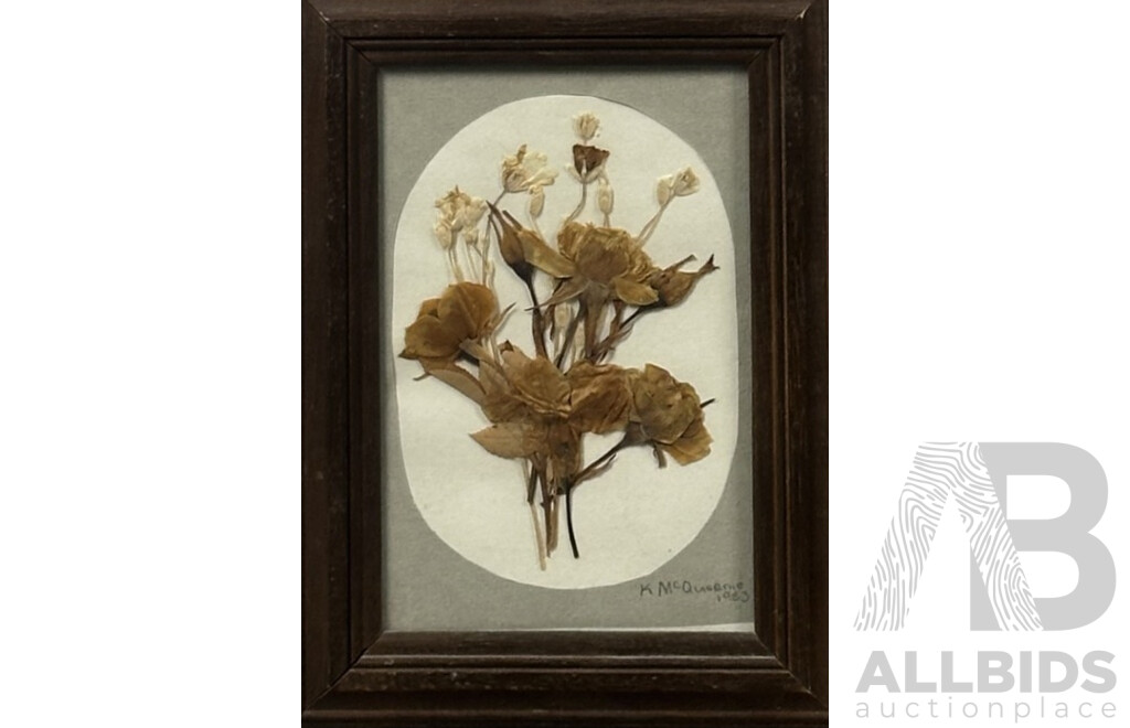 Collection of Five Framed Dried Flower Bouquets, 19 x 14 cm (slightly larger frame) (5)