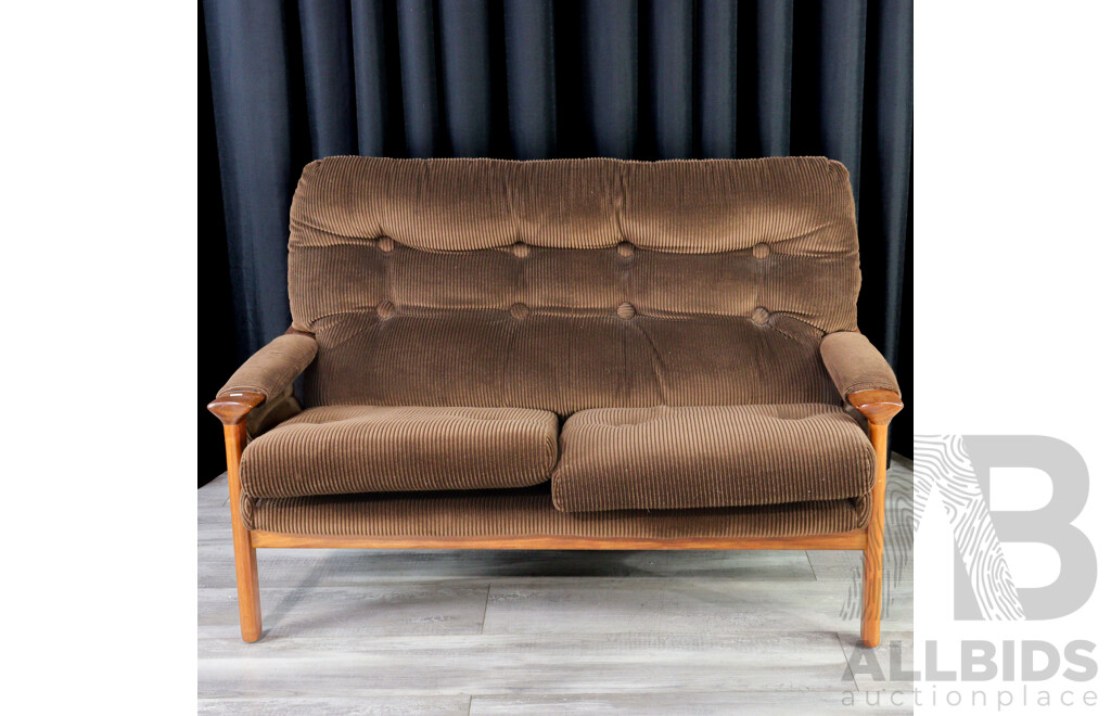 Tessa T1 Four Piece Lounge Suite by Fred Lowen