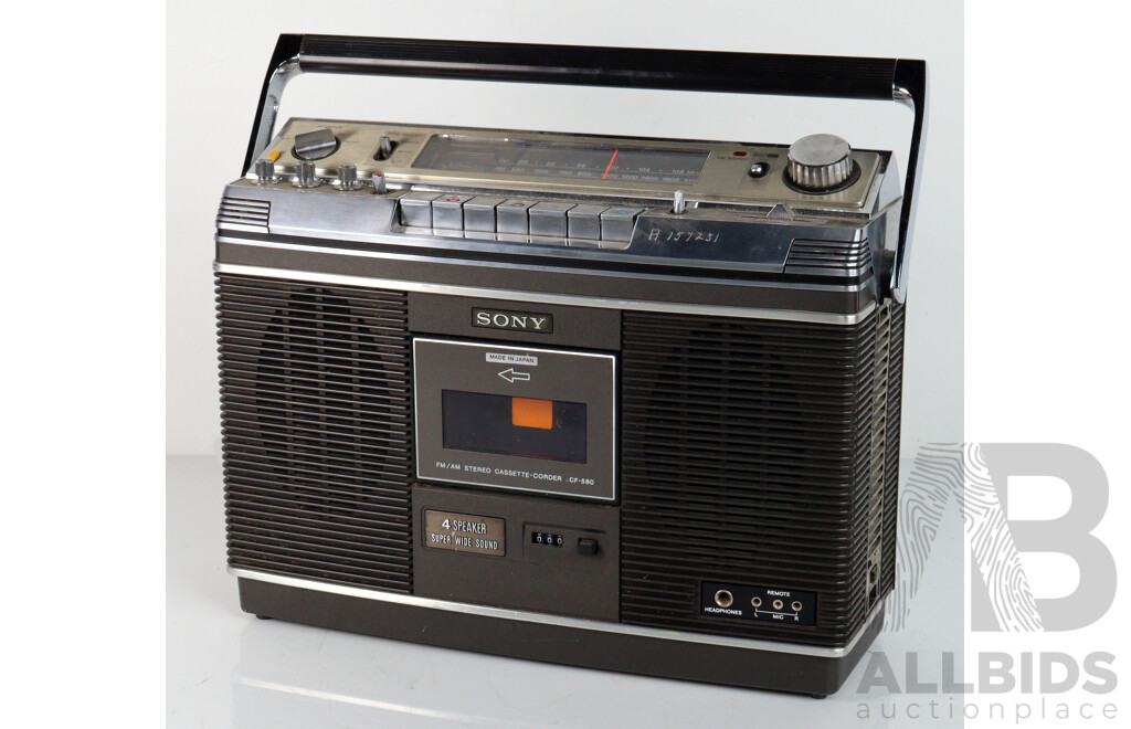 Retro Sony Portable FM AM Stereo CF580 Boombox with Cassette Recorder 