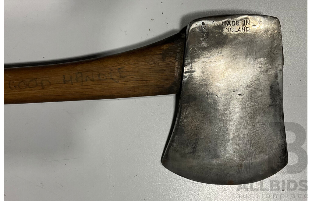 Vintage Elwell 4 1/2 Axe - Made in England