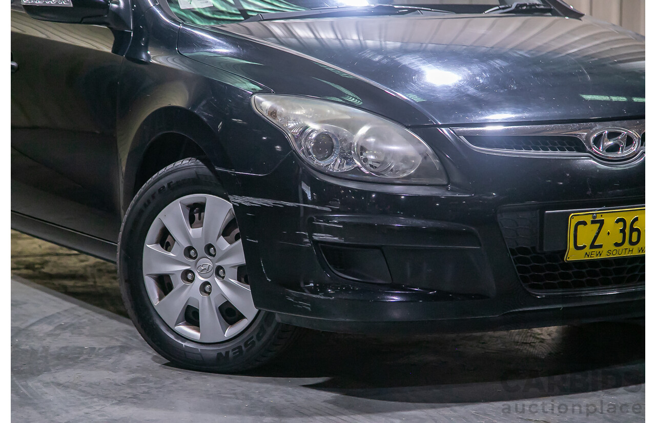 06/12 Hyundai I30 cw SX 2.0 FWD FD MY12 4D Wagon Black 2.0L