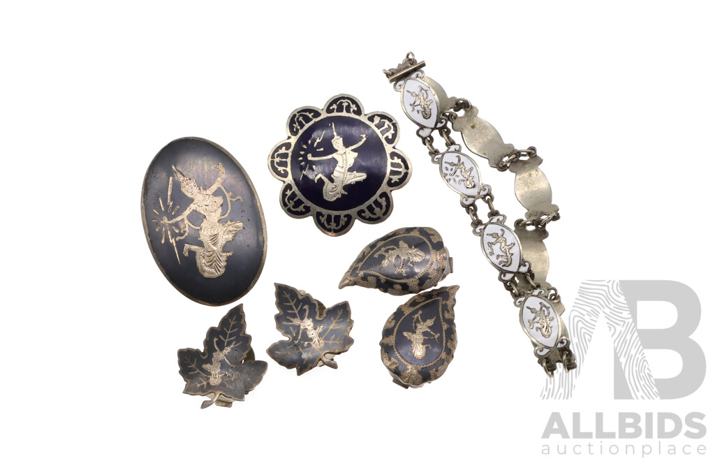 Siam Sterling Vintage Jewellery Collection Including Earrings, Brooches and Bracelet