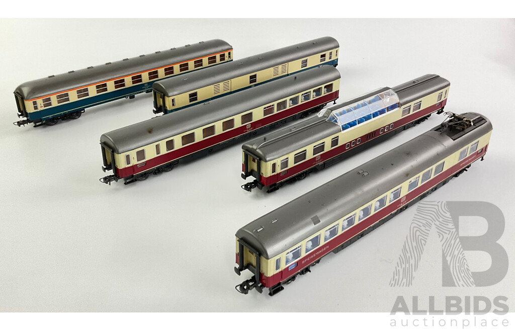 Vintage Collection of Boxed Roco HO Scale Rolling Stock Including Five German DB Passenger Cars, German and American Freight Wagons and Tanker