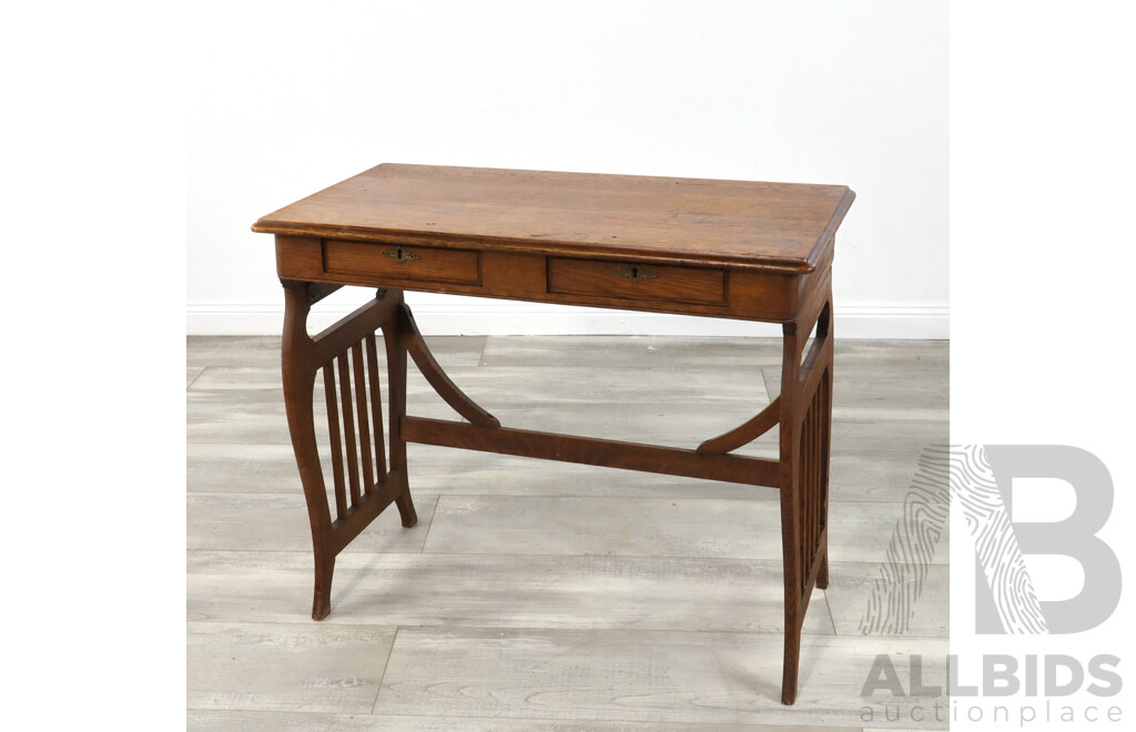 Art Neaveau Oak Side Table