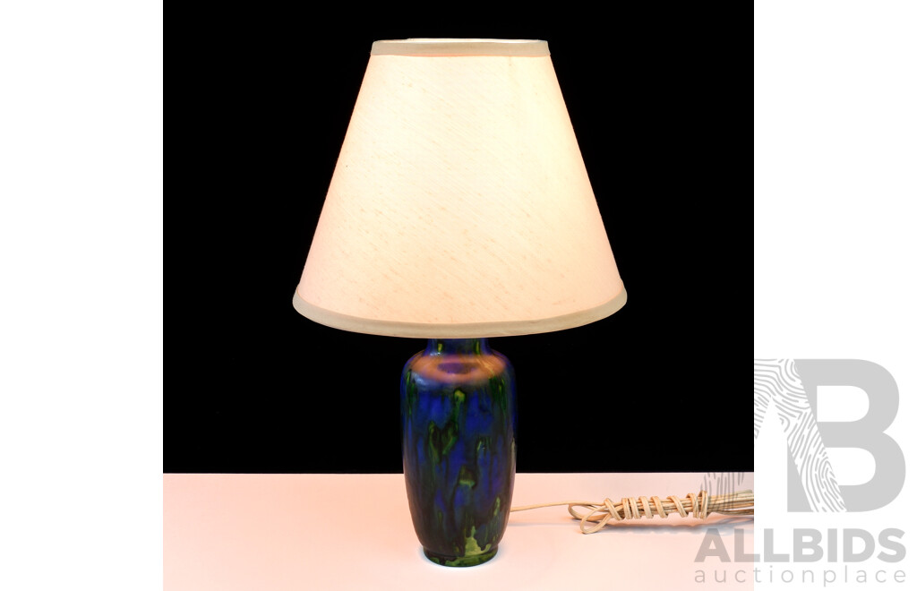 Vntage English Asta Ware Glasses Pottery Table Lamp with Shade