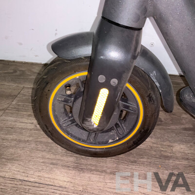 Segway Ninebot Kickscooter Max G20 Electric EScooter - ORP $1,199.00