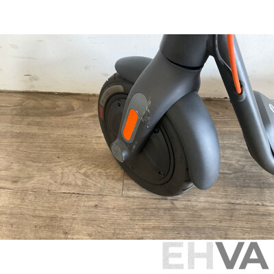 Segway Ninebot Kickscooter F30 - ORP $399.00
