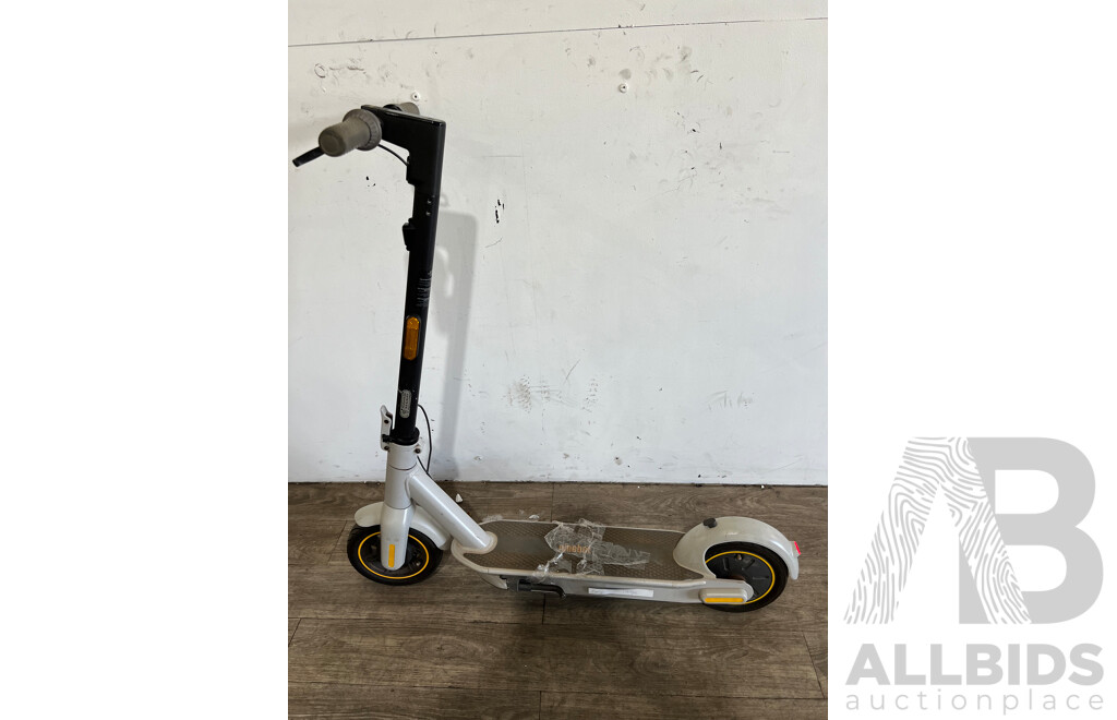 Segway Ninebot Kickscooter Max G30L Electric Scooter - ORP $1,198.00