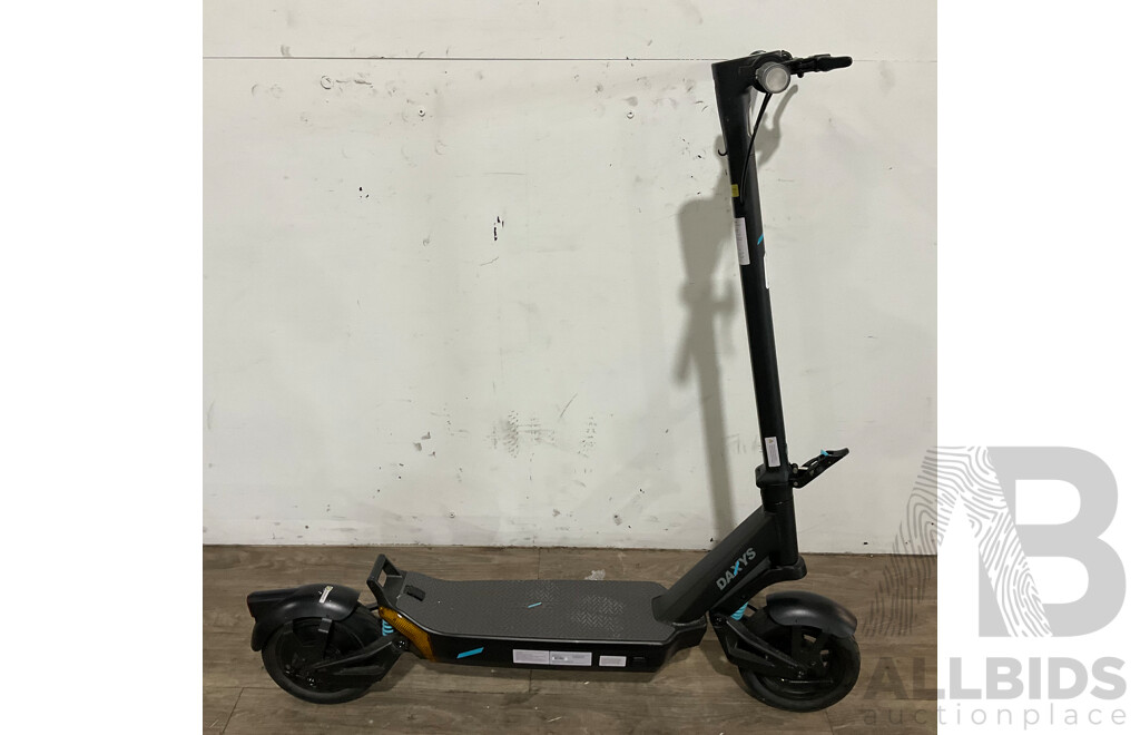 Daxys Bandicoot Electric Scooter L9P 48V - ORP $1,499.00