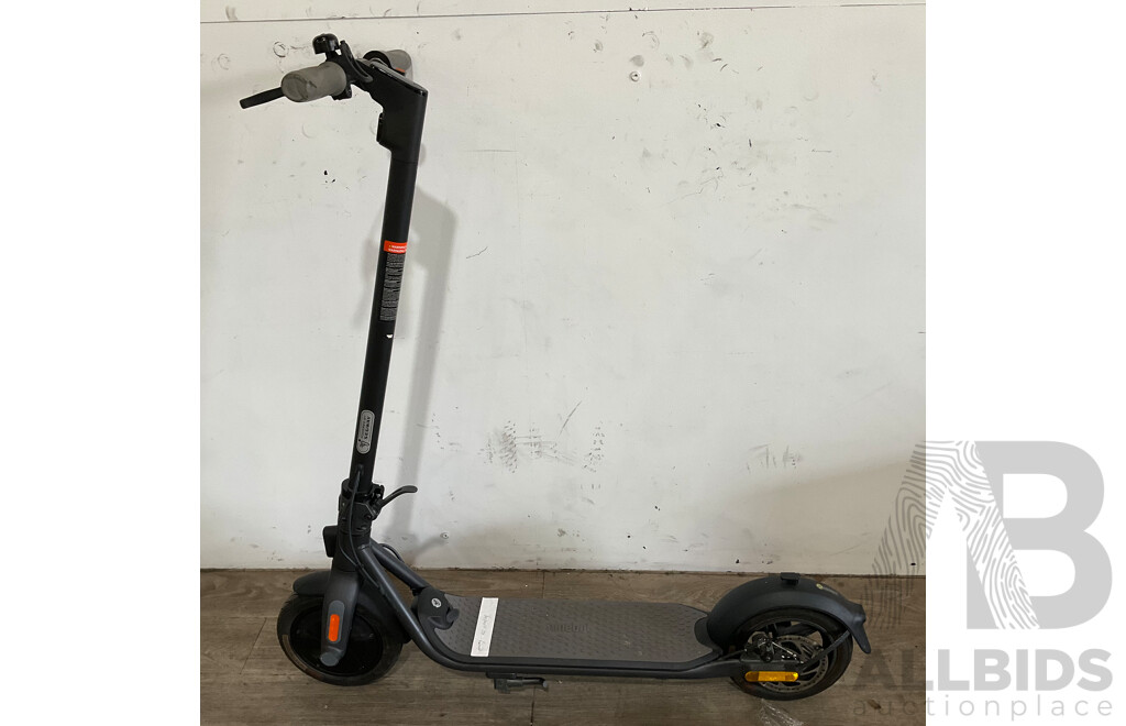 Segway Ninebot Kickscooter F20A Electric eScooter - ORP $1,199.00