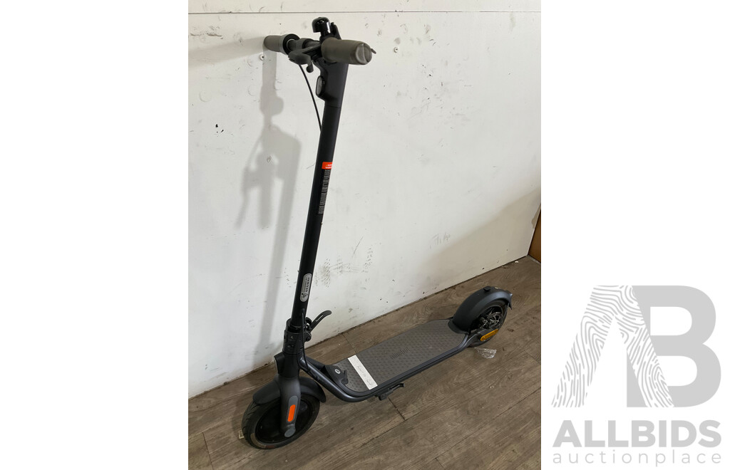 Segway Ninebot Kickscooter F20A Electric eScooter - ORP $1,199.00