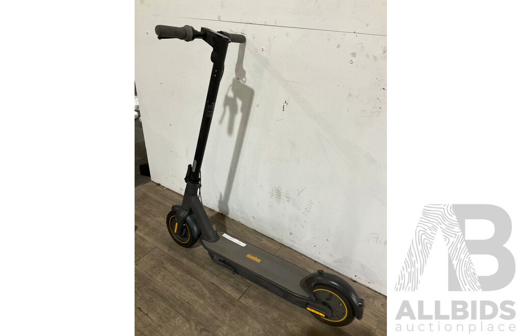 Segway Ninebot Kickscooter Max G20 Electric EScooter - ORP $1,199.00