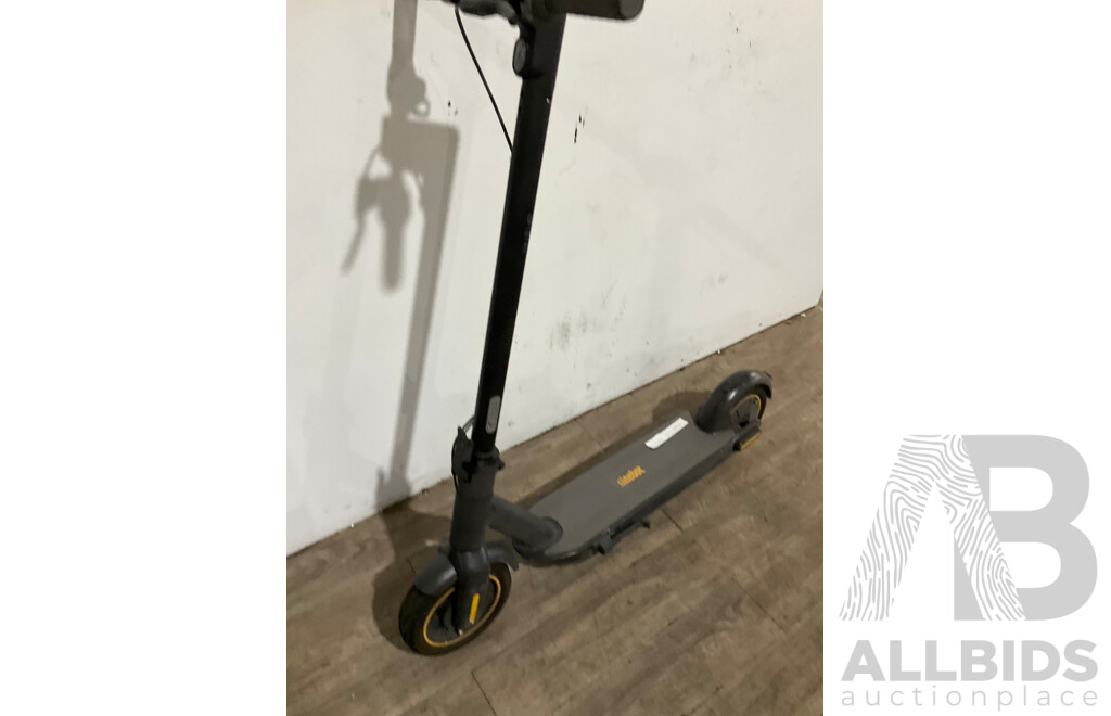 Segway Ninebot Kickscooter Max G20 Electric EScooter - ORP $1,199.00
