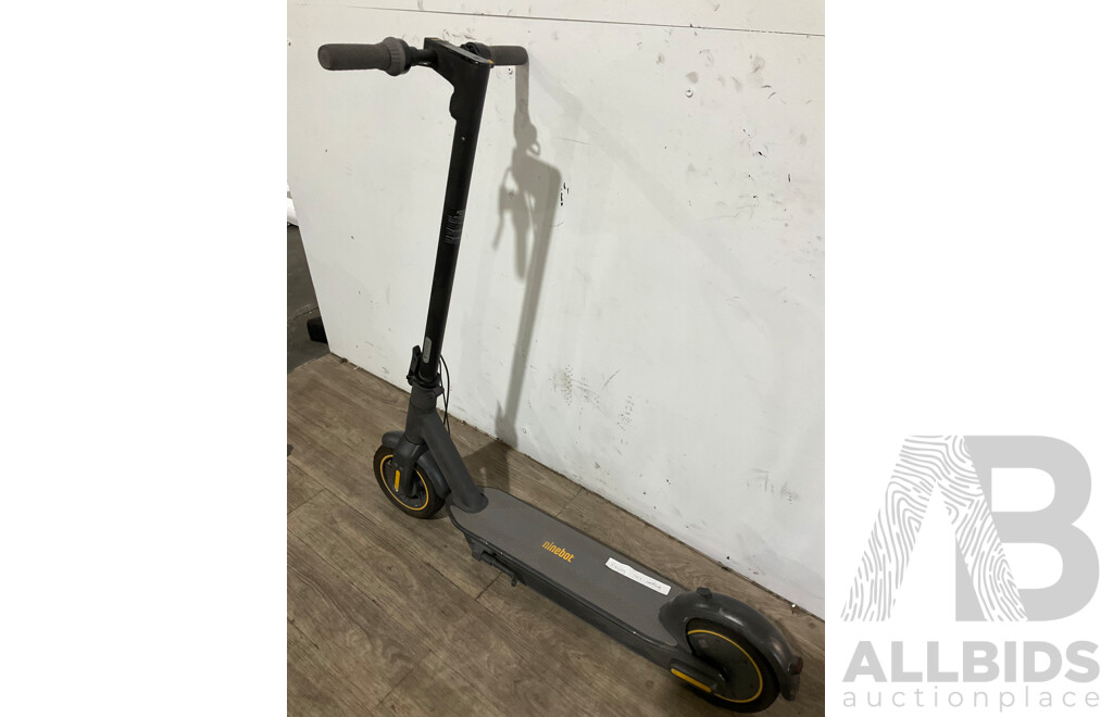 Segway Ninebot Kickscooter Max G20 Electric EScooter - ORP $1,199.00