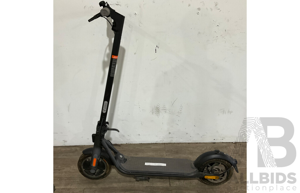 Segway Ninebot Kickscooter F20A Electric EScooter - ORP $1,199.00