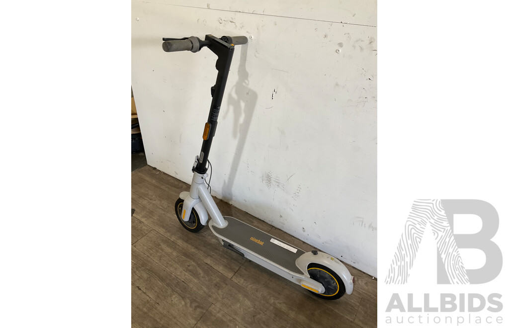 Segway Ninebot Kickscooter Max G30L Electric Scooter - ORP $1,198.00