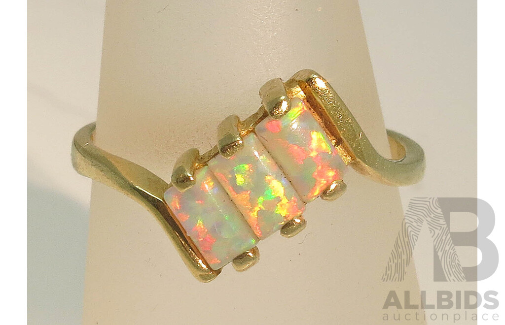 14ct Yellow Gold Opal Ring