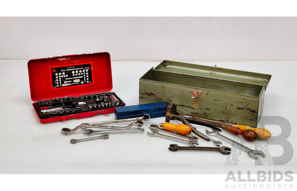 ETC Combination Socket Set and Toolbox with Mixed Tools (Spanners, Pliers, Screwdrivers ..)