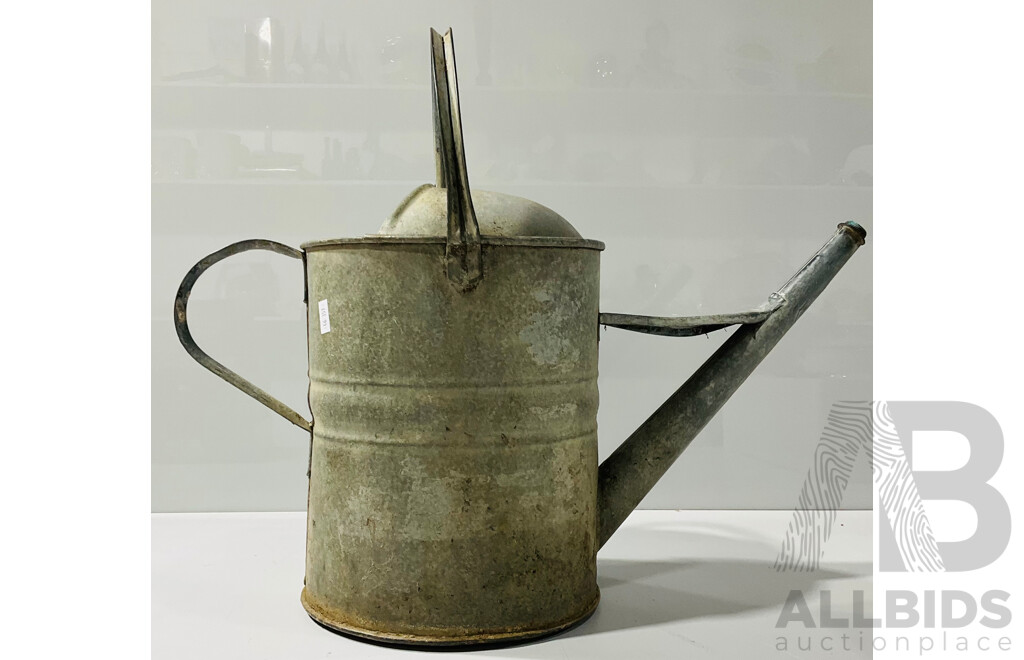 Vintage Beldray RD 851094 Galvanized Zinc 2 Gallon Watering Can Rustic - Missing the ‘Rose’ at End of Spout