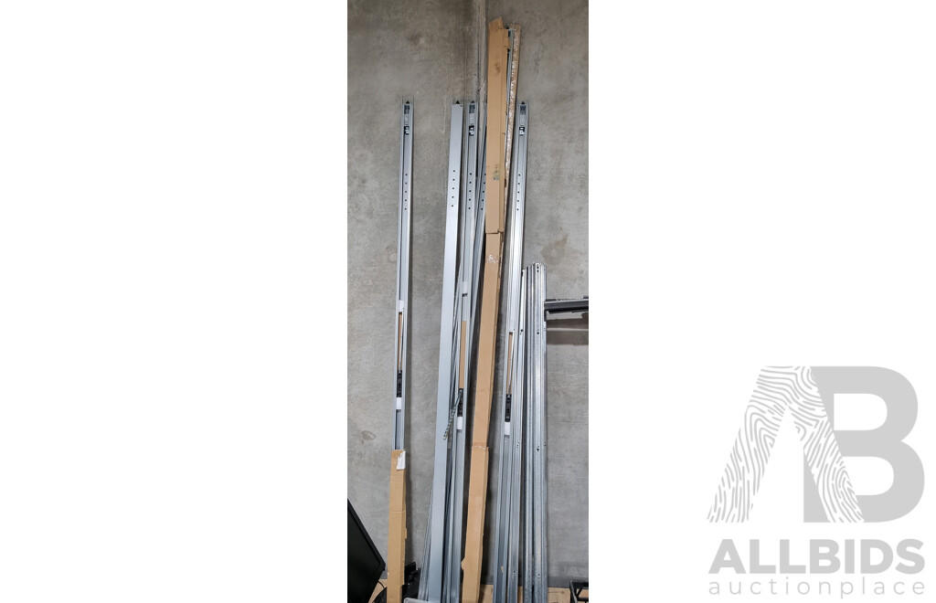 Set of 10 Belt Rails for Roller Doors - 30mm