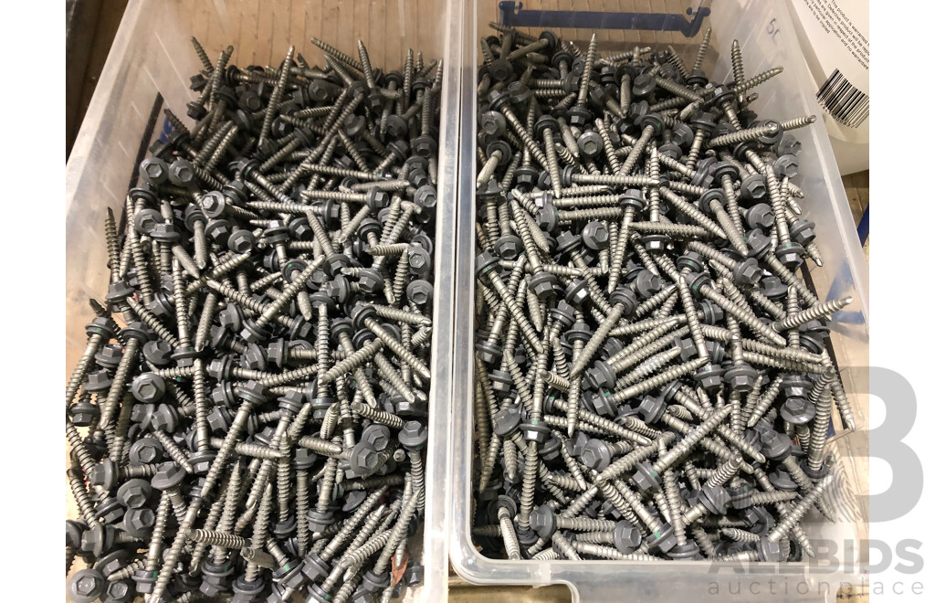2x Containers of 6.2mm X 50mm Hex Head Roofing Screws