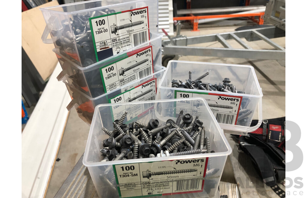3x Used Containers of T304-D0 Hex Head Screws 1 Used Container of T304-SM and 1 Container of T304-NS