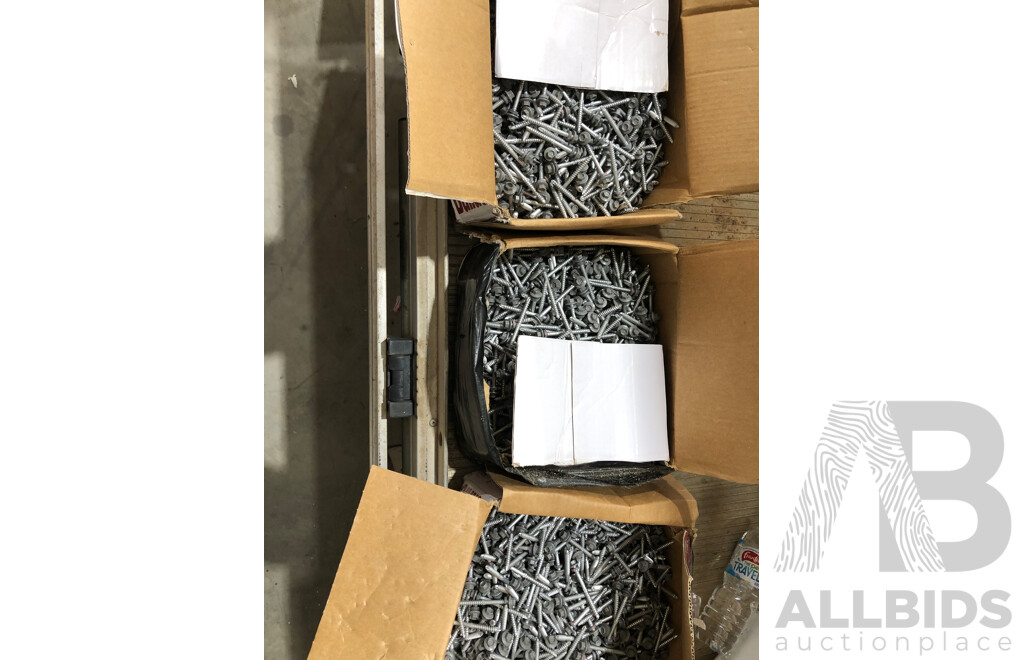 3 Large Open Boxes of 6.2mm X 65mm Hex Head Roofing Screws From BulideX