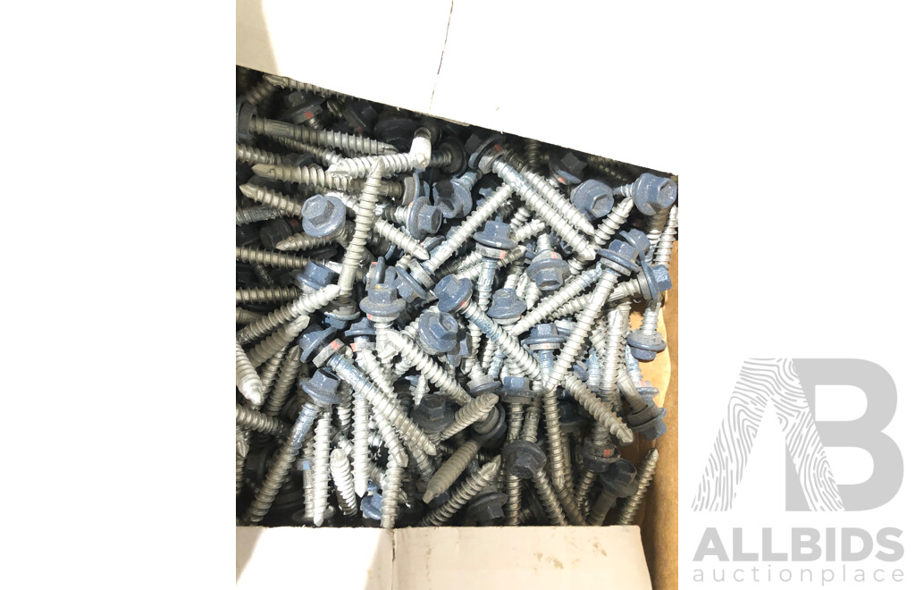 2 Open Boxes of 6.2mm X 50mm Roofing Hex Head Screws