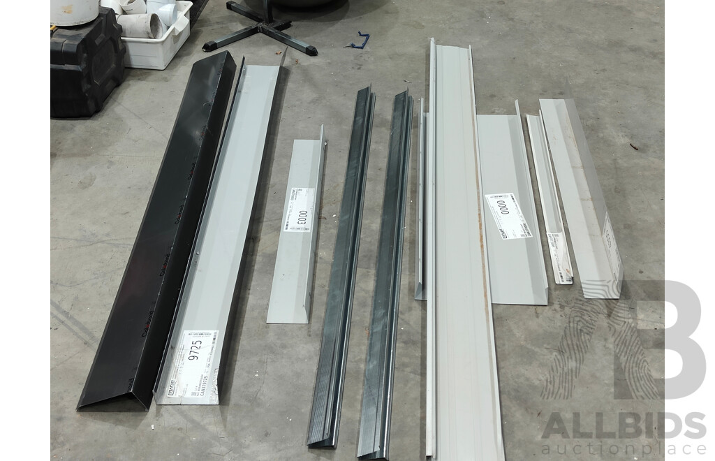 Assorted Roofing Hardware Offcuts