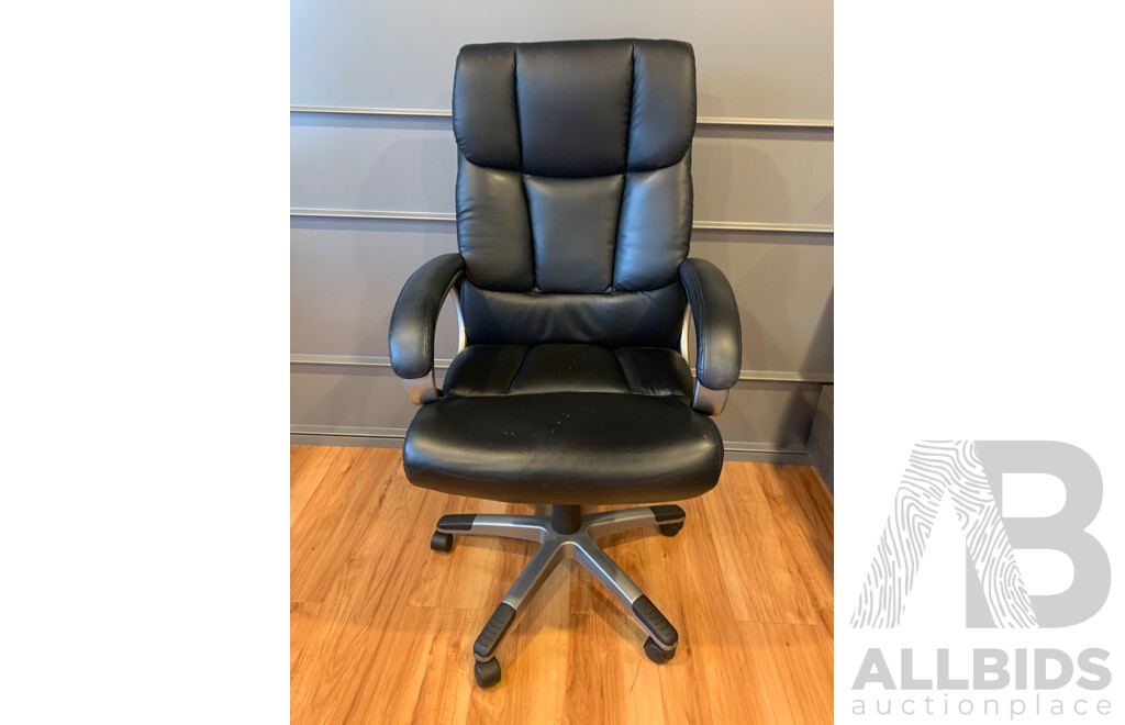 Office Chair with a Footrest