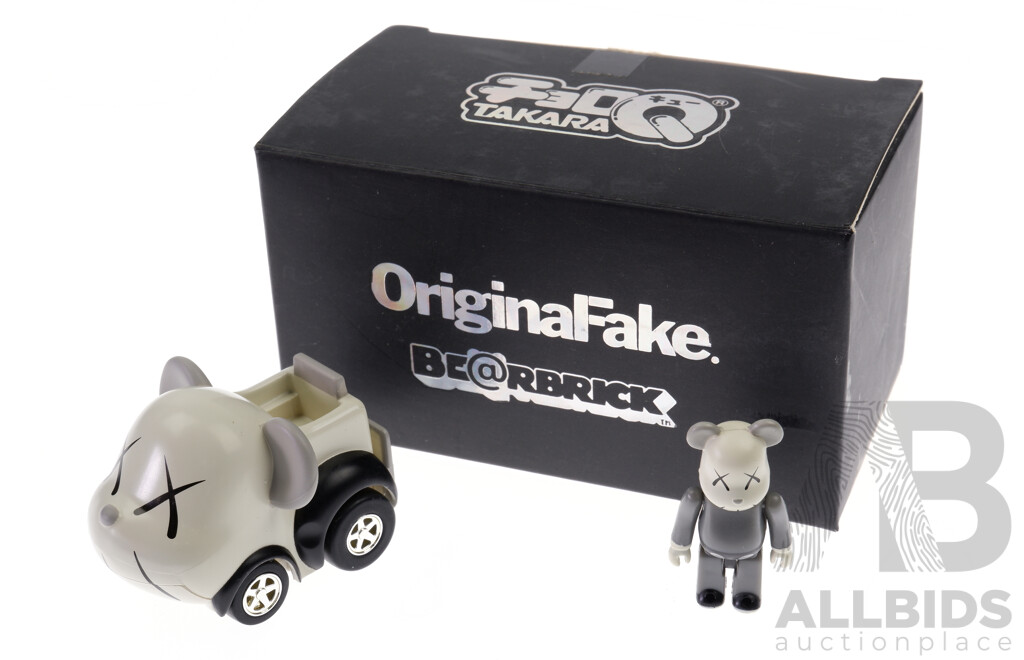 KAWS OriginalFake x Takara Choro-Q 50 % Be@rbrick Toy Car Medicom 2007