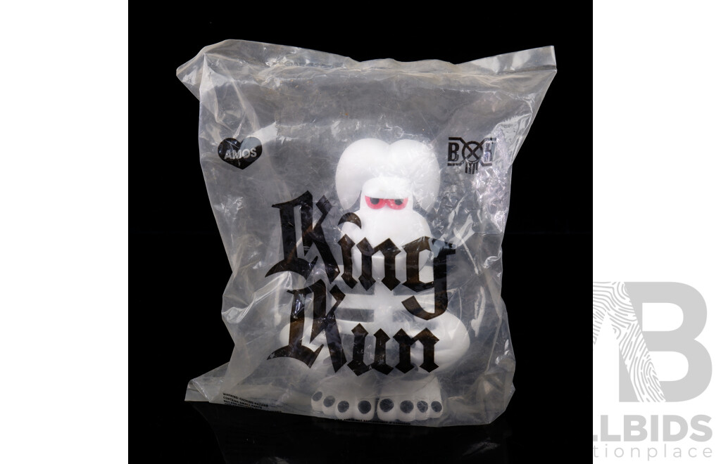 Bounty Hunter x Amos Vinyl King Kun Toy 2008