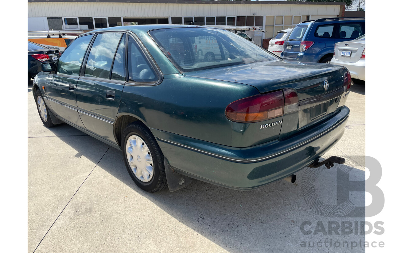 12/1995 Holden Commodore Executive VS 4d Sedan Green 3.8L