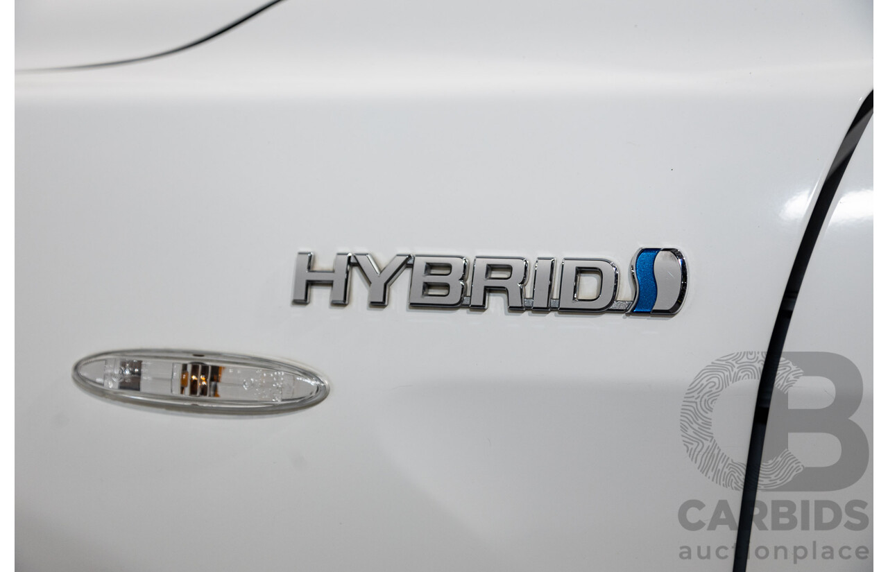 07/2011 Toyota Camry Hybrid AHV40R 4d Sedan White 2.4L