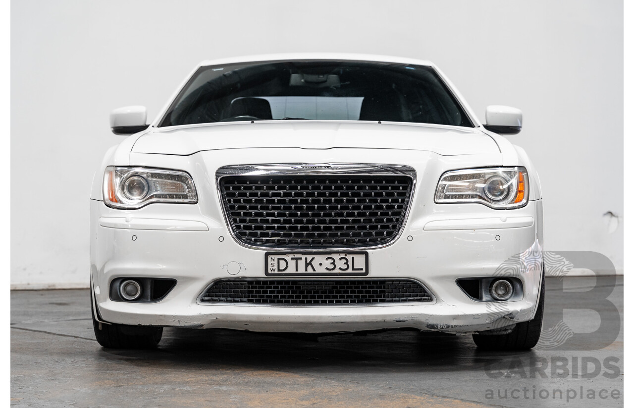 08/2013 Chrysler 300 SRT8 Core RWD 4D Sedan White V8 6.4L