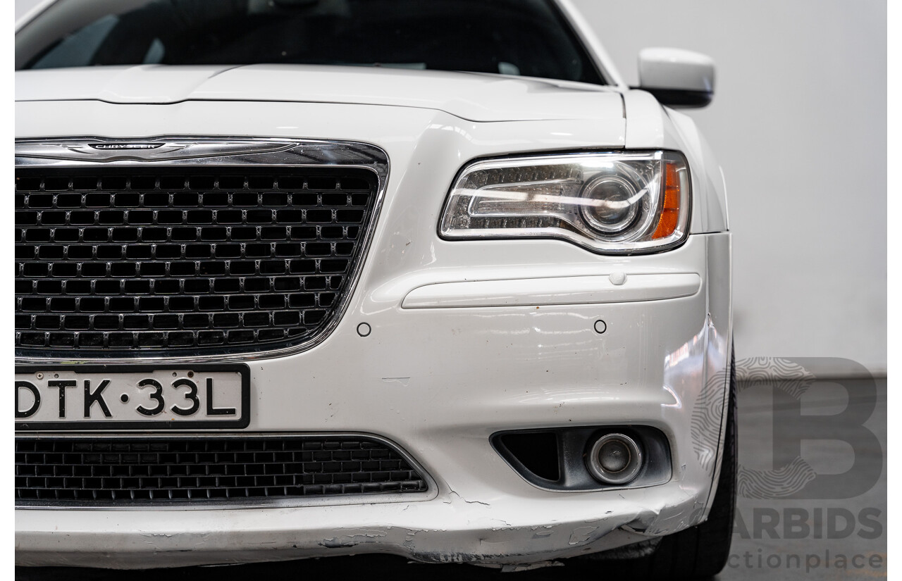 08/2013 Chrysler 300 SRT8 Core RWD 4D Sedan White V8 6.4L