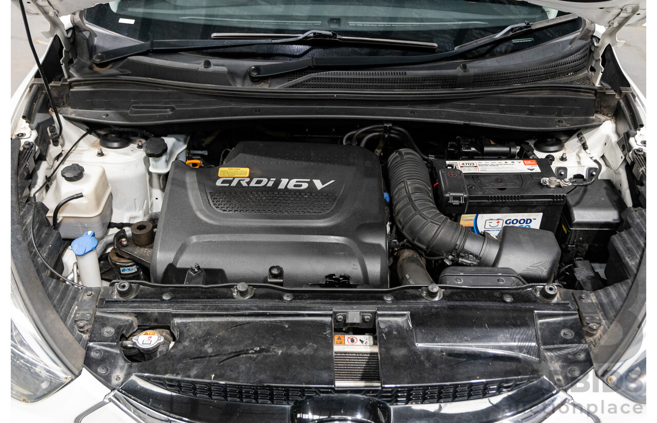 11/2014 Hyundai IX35 Highlander (AWD) LM SERIES II 4D Wagon White Turbo Diesel 2.0L