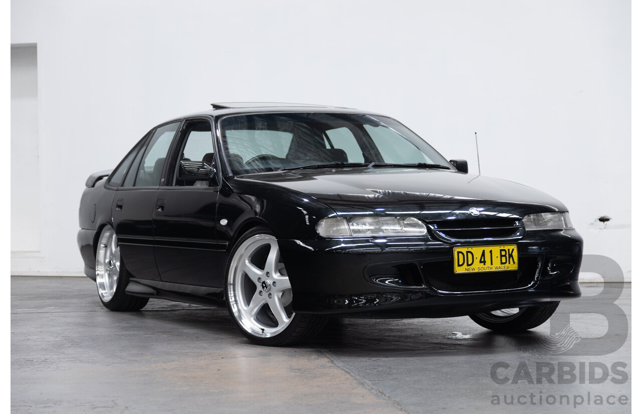 06/1995 Holden HSV VS Senator 215i Build #121 4d Sedan Panther Mica Black V8 LS1 5.7L - Modified