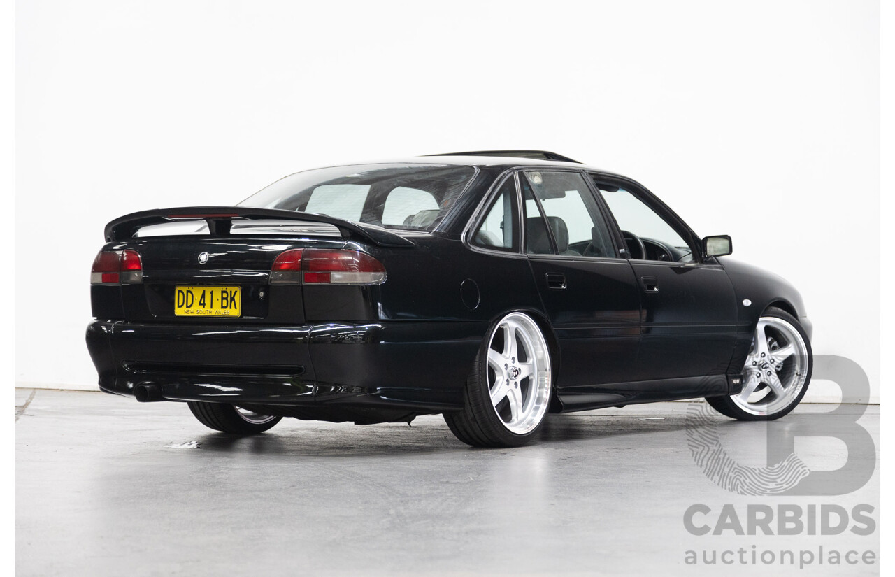 06/1995 Holden HSV VS Senator 215i Build #121 4d Sedan Panther Mica Black V8 LS1 5.7L - Modified