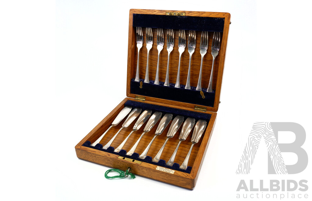 Vintage Hardy Brothers Silver Plate 12 Piece Fish Set in Original Oak Canteen with Key
