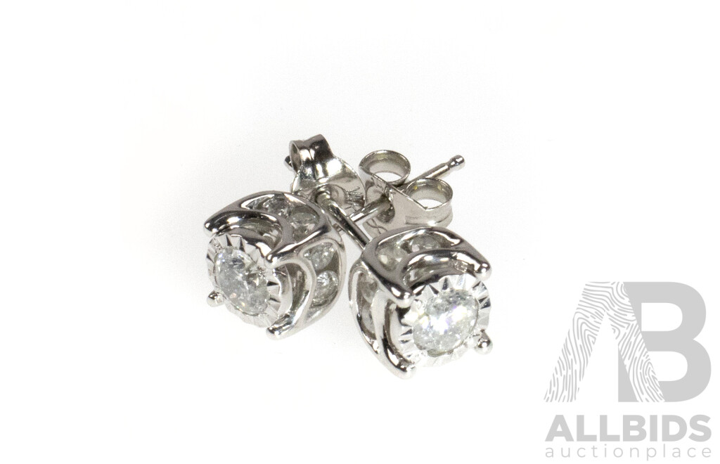 14ct White Gold Diamond Cluster Stud Earrings, Est TDW 0.72ct, 2.10 Grams