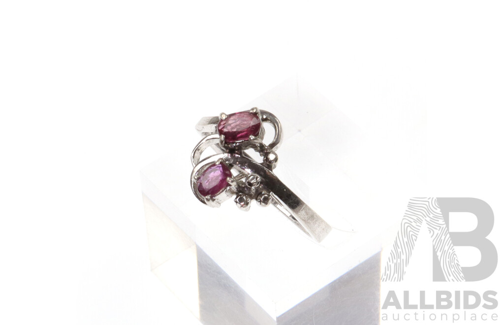 9ct White Gold Ruby Ring, Size L, 2.63 Grams