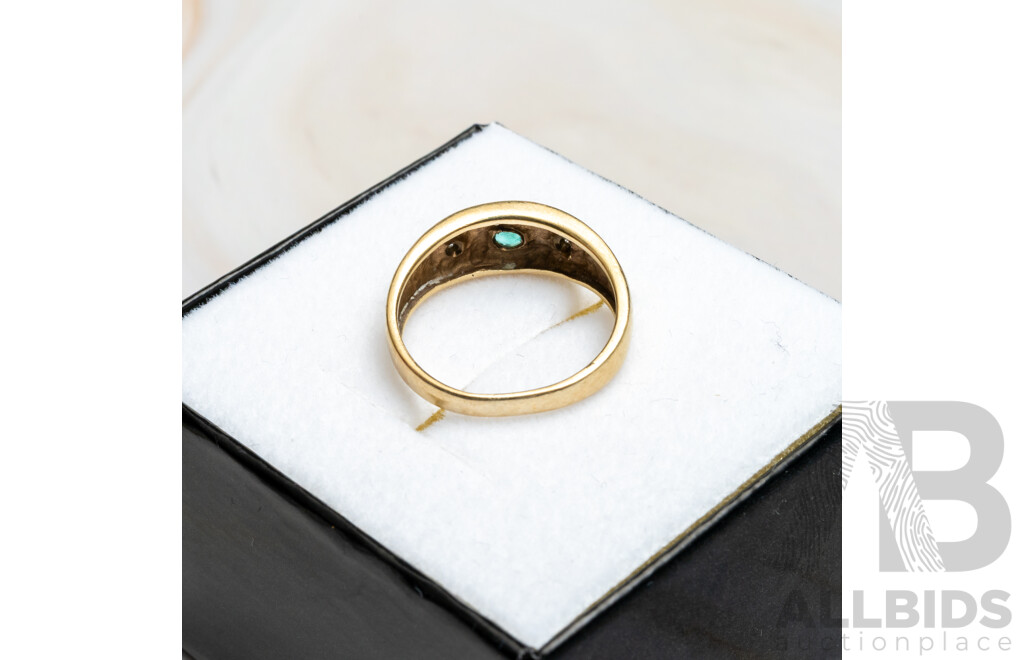 9ct Emerald & Diamond Set Dome Ring, TDW 0.05ct, E 0.10ct, Size M, 2.91 Grams