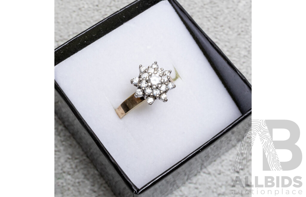 9ct Vintage Diamond Daisy Cluster Ring, TDW 0.80ct, Size P, 3.55 Grams