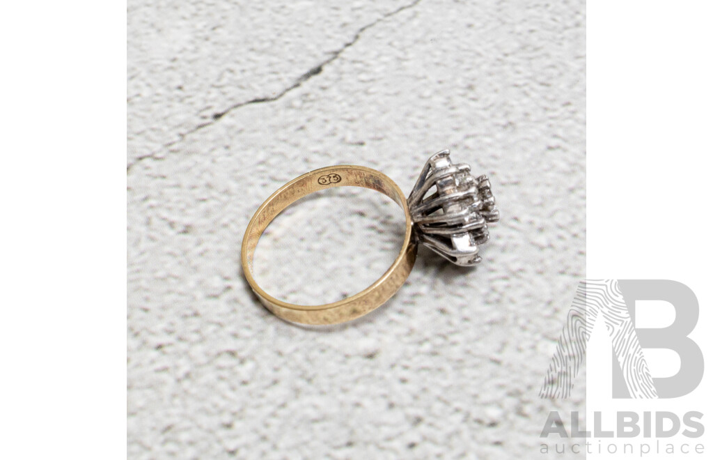 9ct Vintage Diamond Daisy Cluster Ring, TDW 0.80ct, Size P, 3.55 Grams