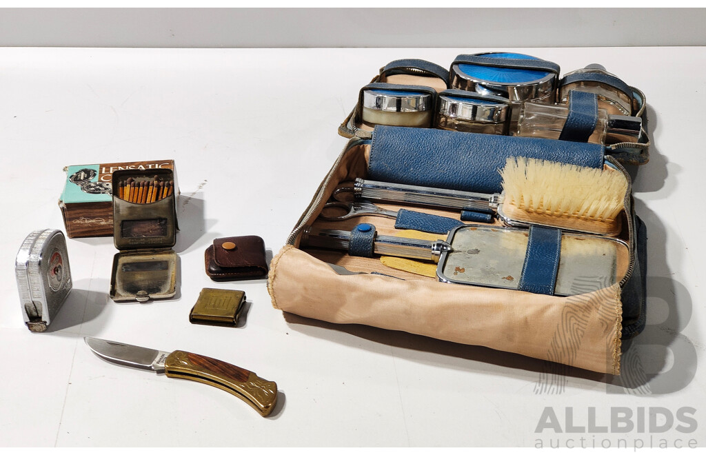 Vintage Mens Grooming Kit with Assorted Accessories