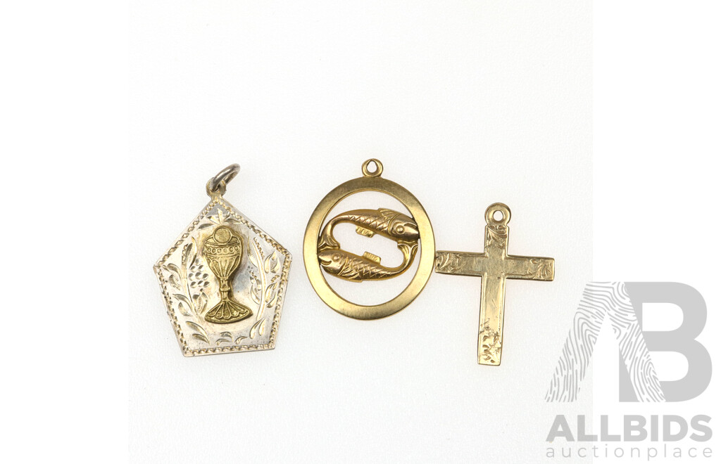 Three Vintage 9c Gold Religious Pendants, 4.15 Grams